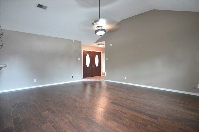 Building Photo - 3009 Rose Ln