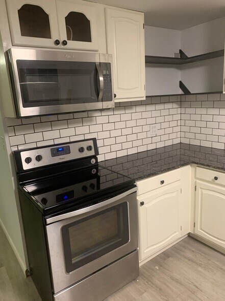 Building Photo - 1316 S Millard Ave