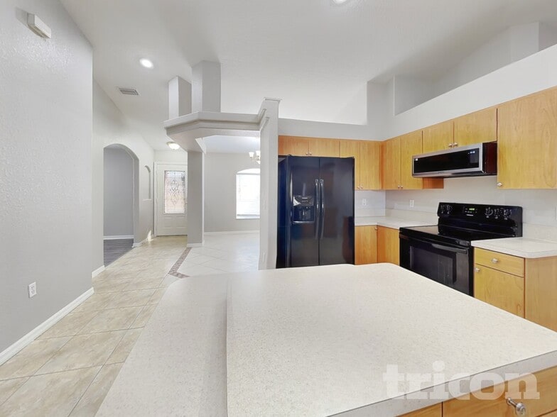 Building Photo - 2319 Estill Ave