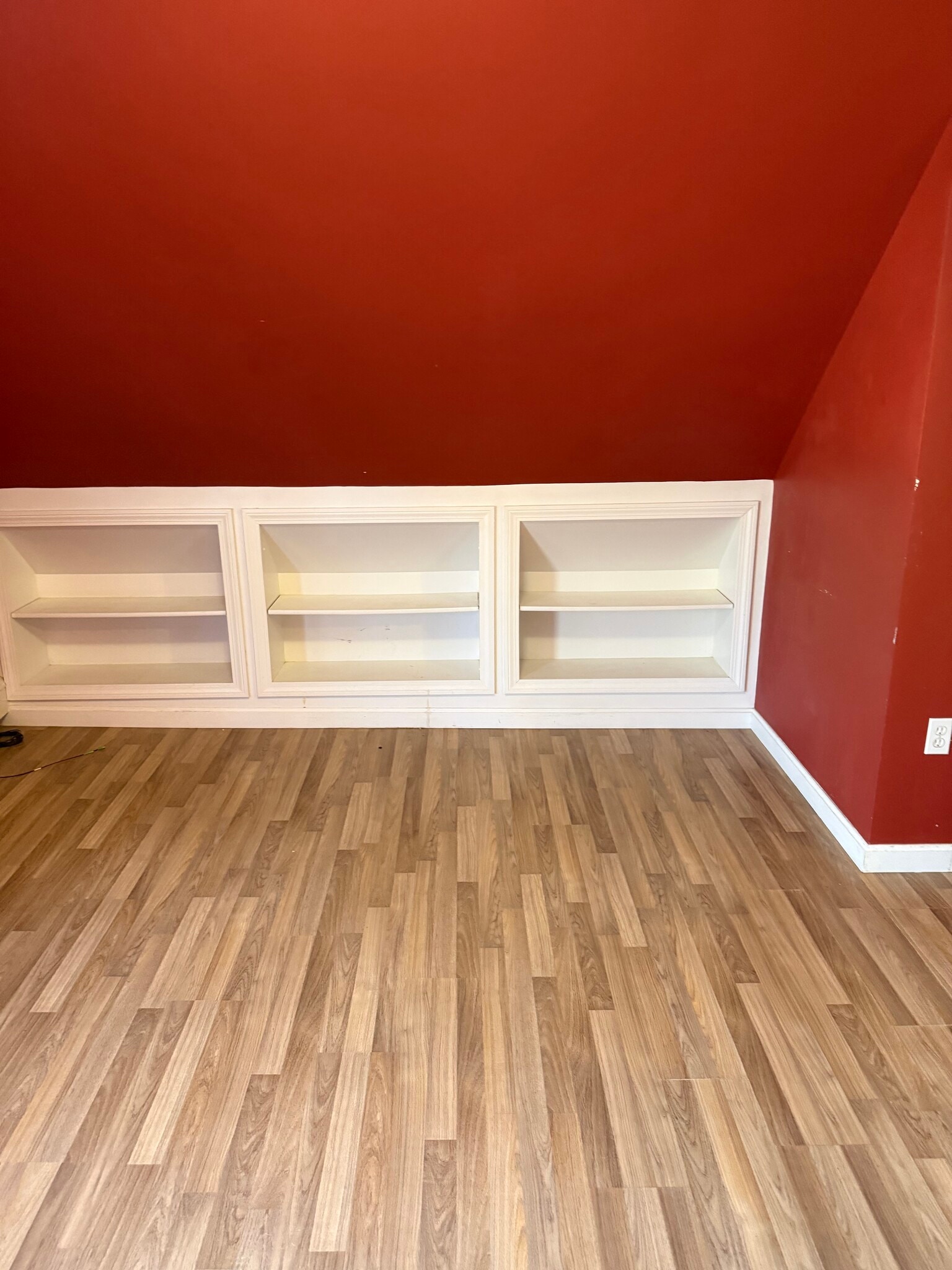 Building Photo - 298 Main St