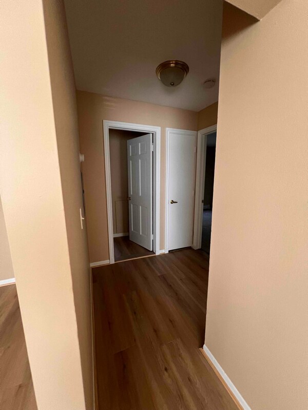 Building Photo - 491 Miller Ave