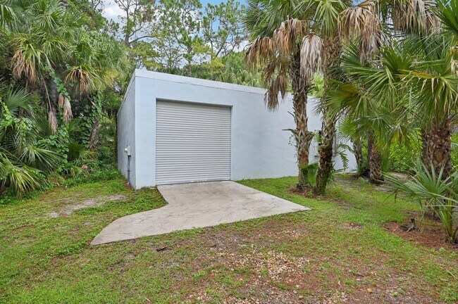 Building Photo - 9417 Whippoorwill Trail