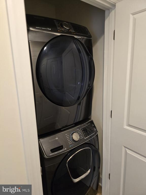 Building Photo - 2842 Golden Gate Ct