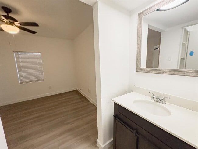 Building Photo - 4501 Witham Ln
