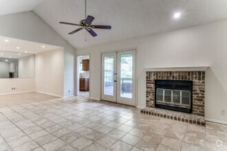 Building Photo - FANTASTIC 3-BEDROOM CONDO AT WHISPER HOLLOW