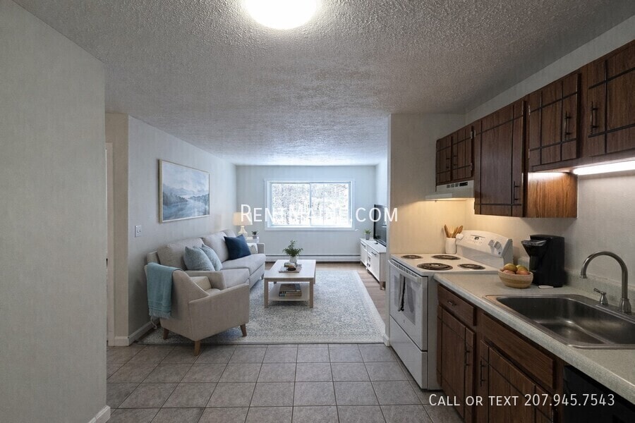 Building Photo - 10 Tall Pines Dr