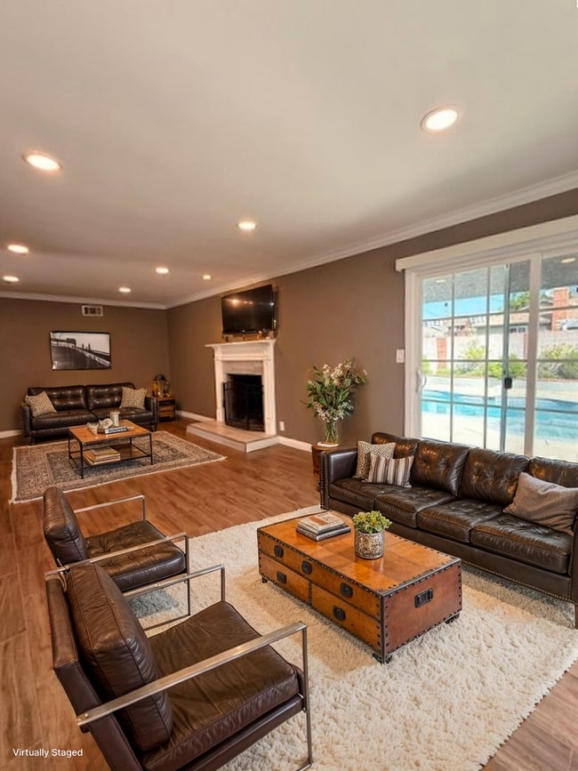 Building Photo - FULLERTON Single-Story POOL Home 4bed/2bath