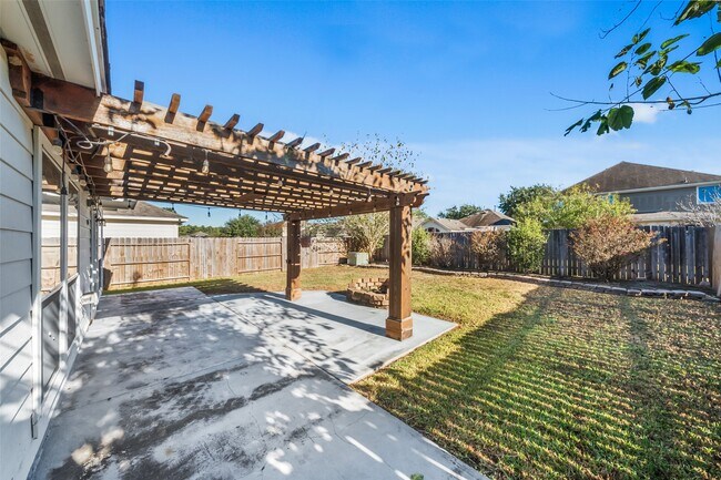 Building Photo - 9307 Sunlit Park Dr