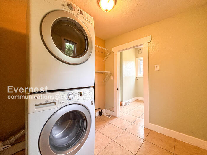 Building Photo - 3715 Lafayette St