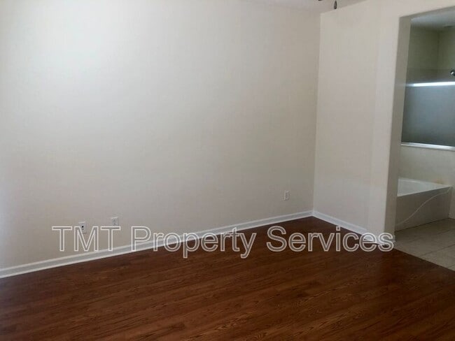 Building Photo - 2362 Dunsley Cir