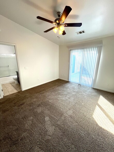 Building Photo - 6125 Kendra St