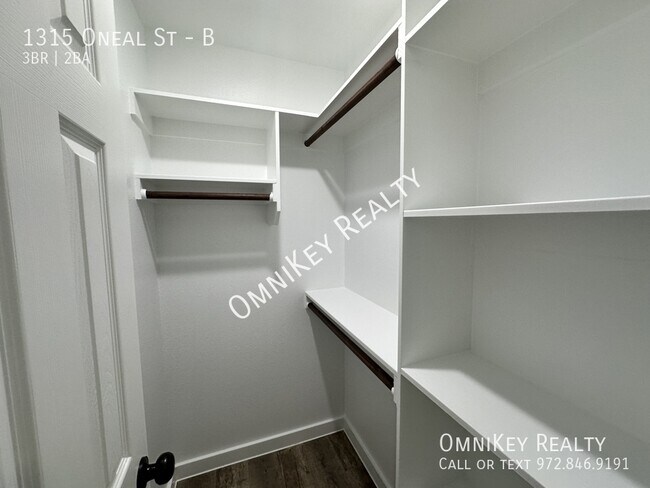 Building Photo - 1315 Oneal St