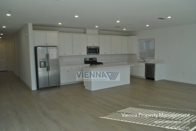 Building Photo - 4451 Duckhawk Cir