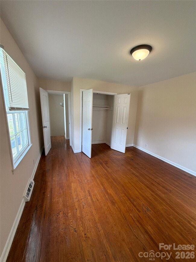 Building Photo - 137 Sleepy Hollow Rd