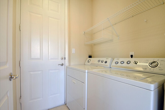 Building Photo - 7318 Briella Dr