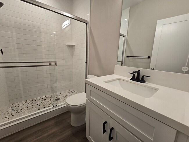 Building Photo - NEW 4BD/2BA, Large Balcony!!