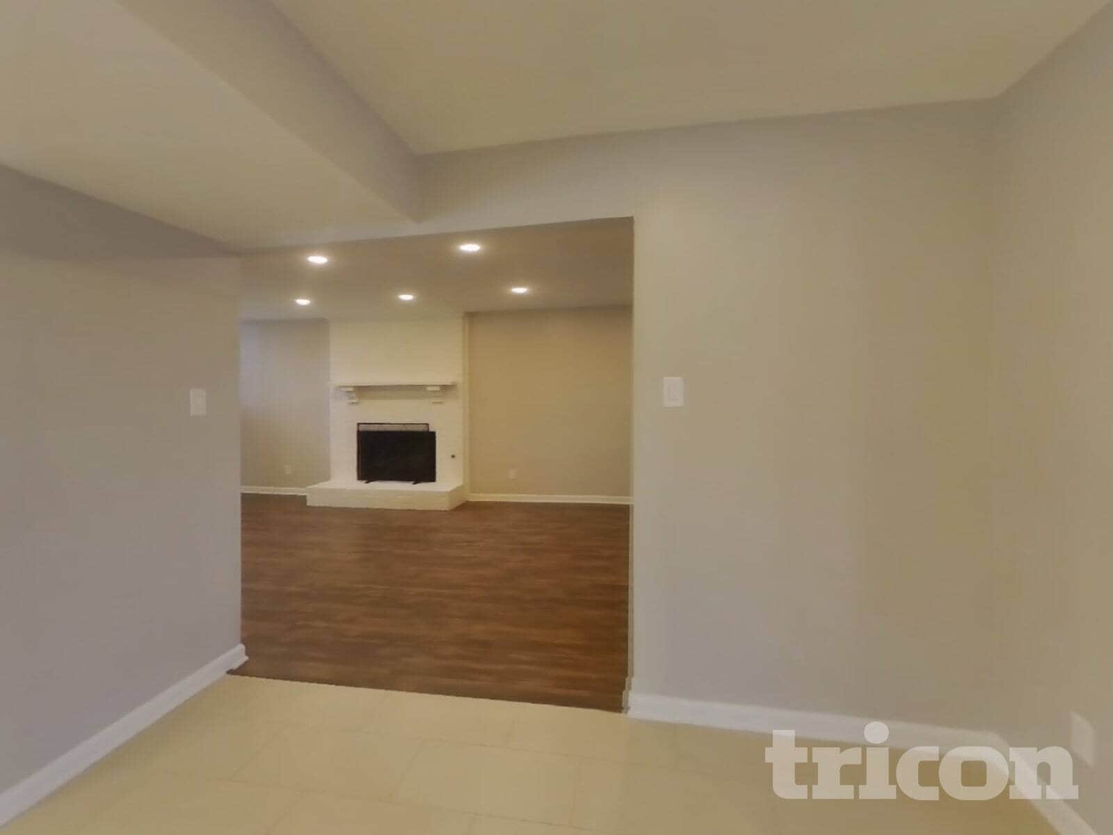 Building Photo - 1712 Hartford Dr