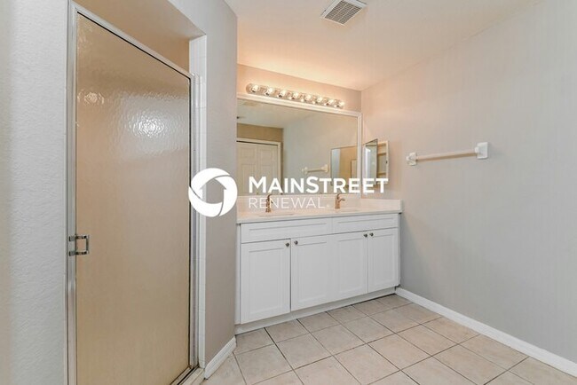 Building Photo - 3 Bedroom Pet-Friendly Home in Lehigh Acre...