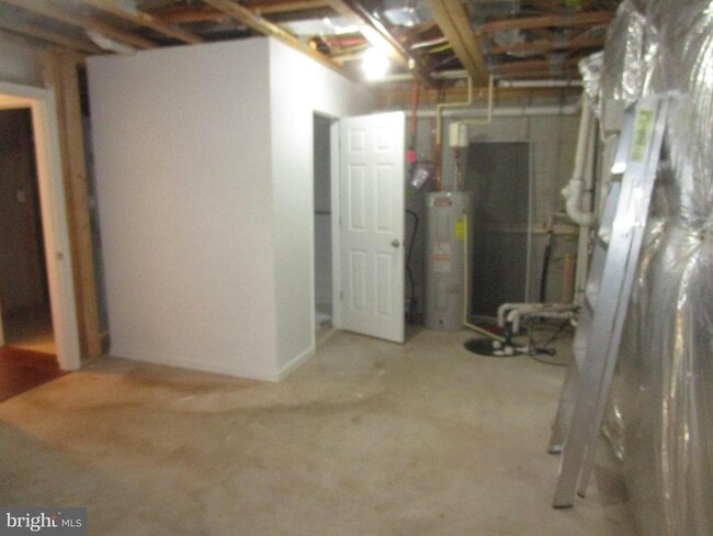 Building Photo - 3518 Fisher Hill Rd