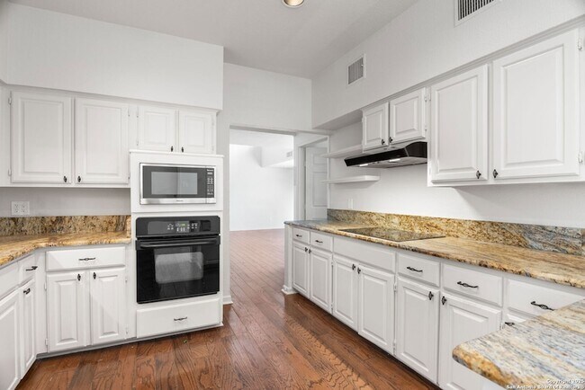 Building Photo - 29541 Summer Sweet Cir