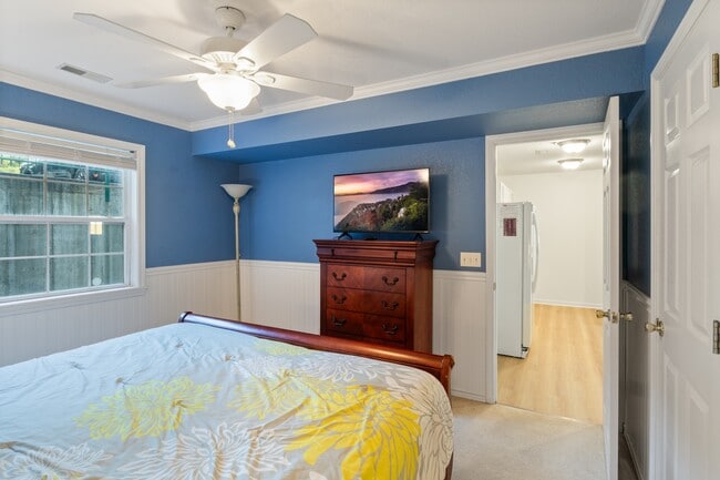 Building Photo - 1407 Harbour Towne Dr