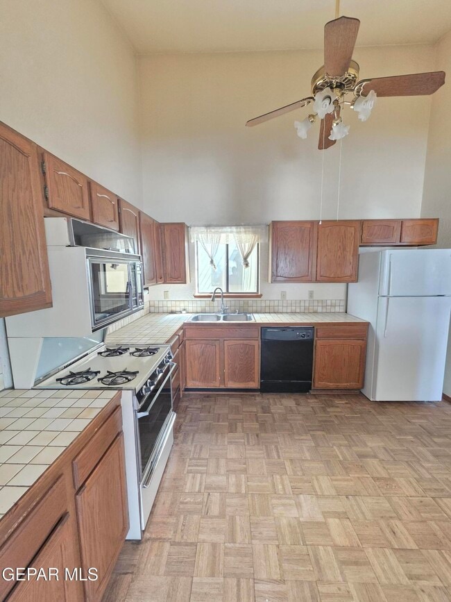 Building Photo - 222 Canyon Terrace Dr