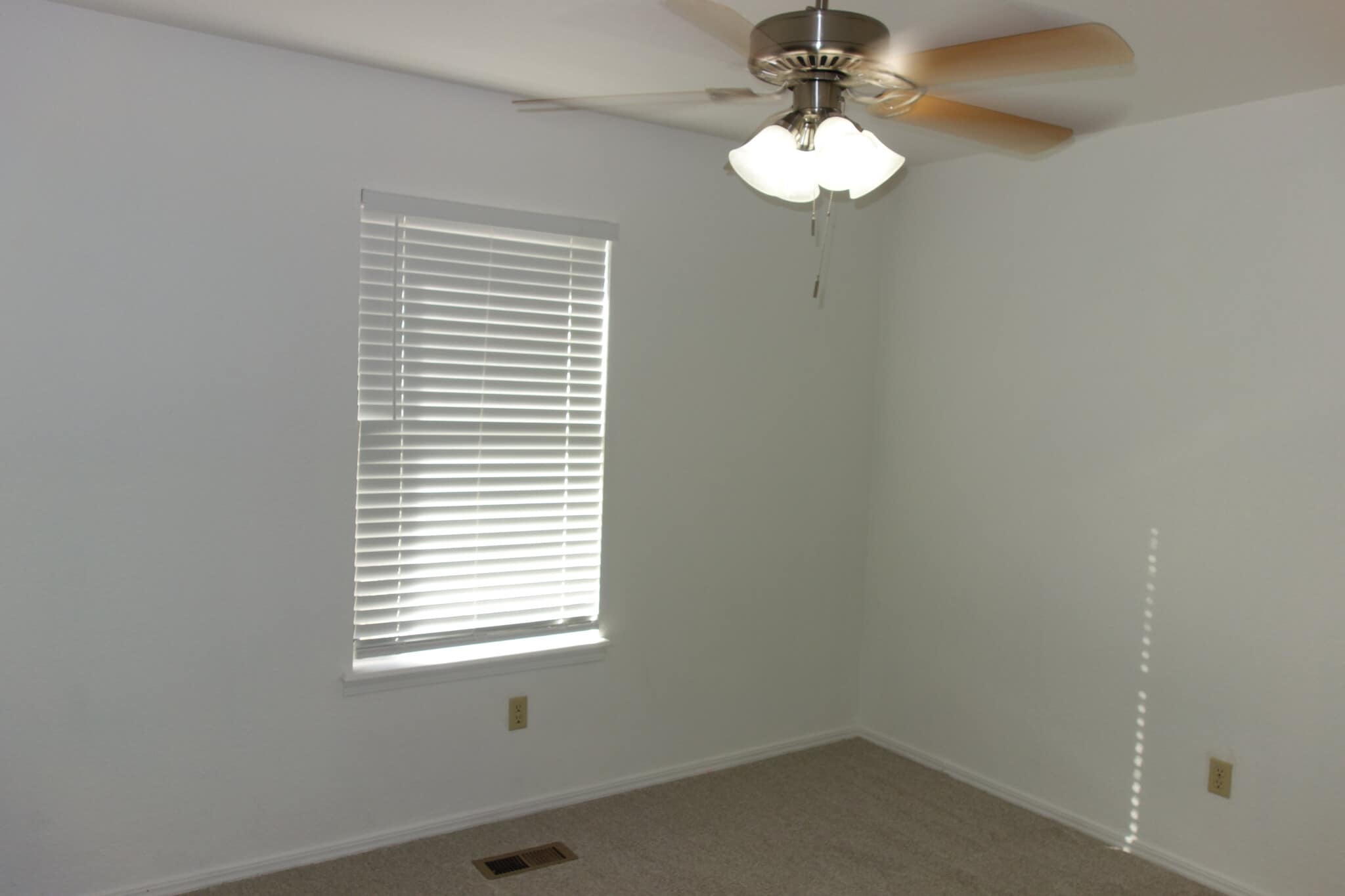 Third Bedroom w/Ceiling Fan - 6604 S Utica Pl
