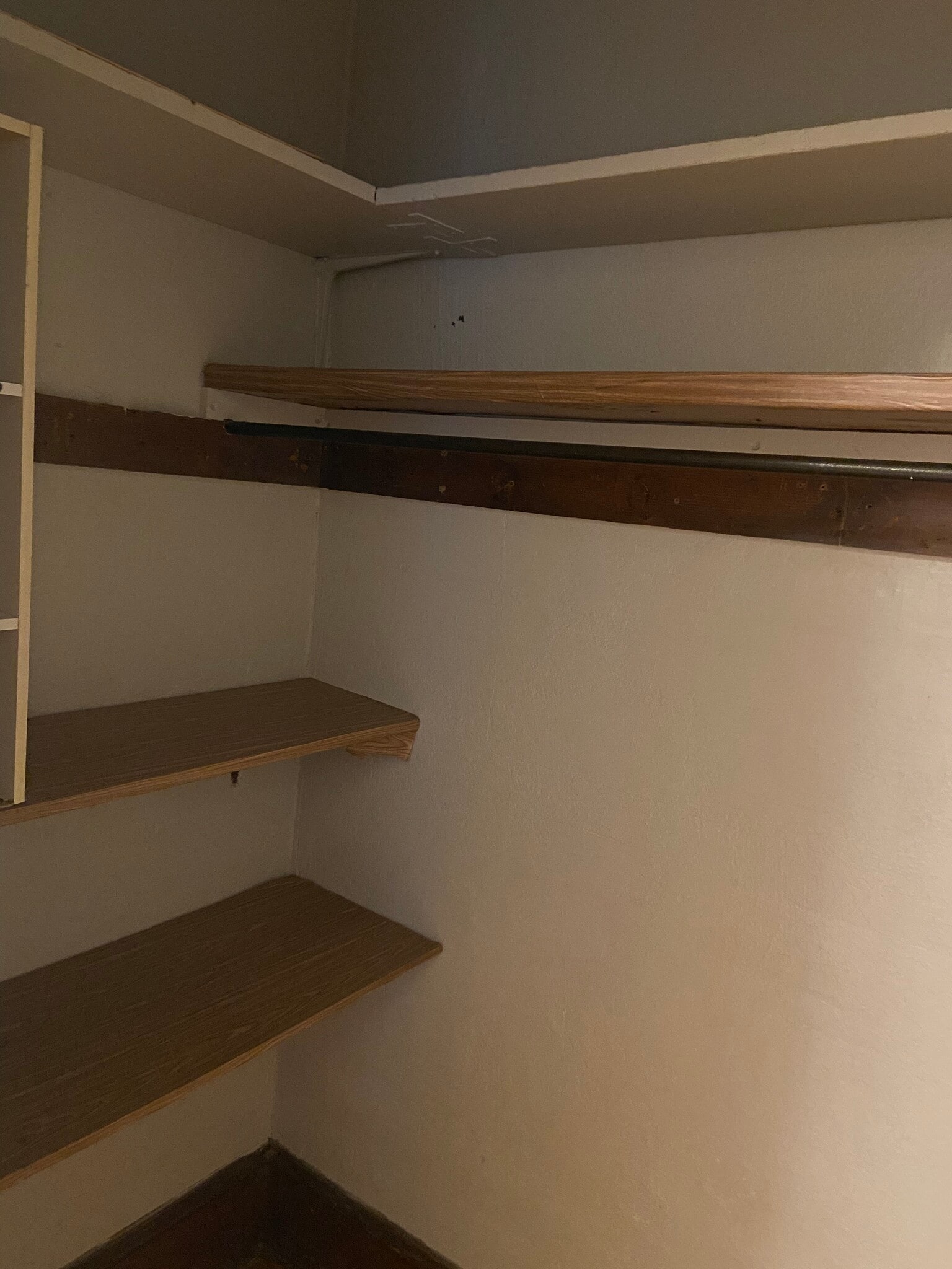 Closet - 811 E Hadley St