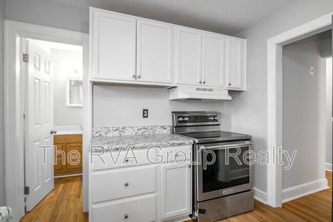 Building Photo - 2407 Bluefield St