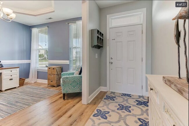 Building Photo - 106 Hampton Dr