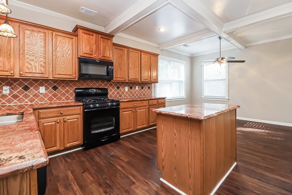 Building Photo - 1857 Preserve Creek Way