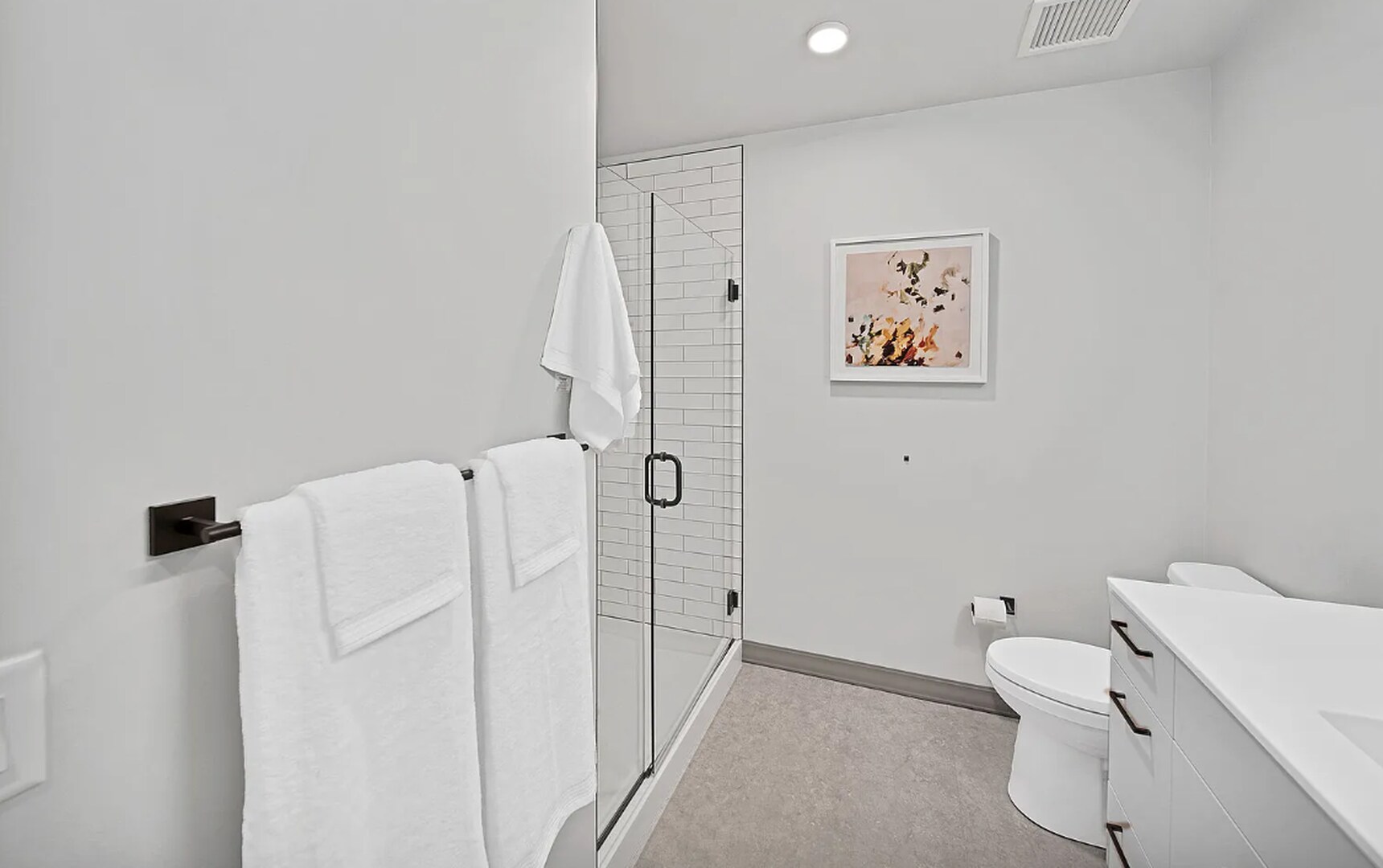 Building Photo - 2141 N Elston Ave