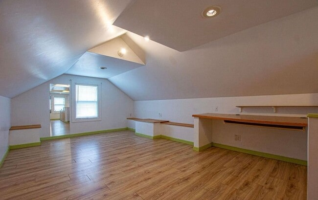 Building Photo - 1209 S 55th St