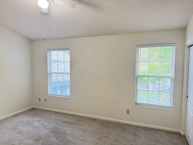 Building Photo - 826 Rossford Run