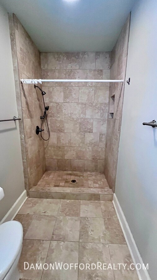 Building Photo - 1707 Pine St