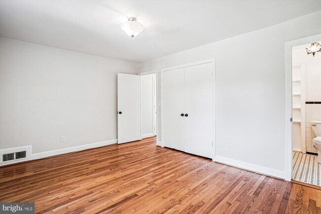 Building Photo - 6200 Verne St