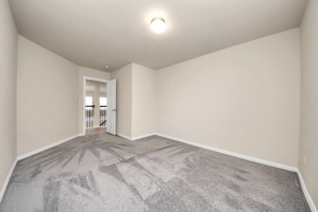 Building Photo - 21254 Lucknow Ln