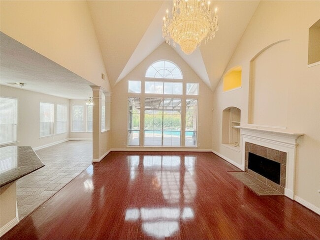 Building Photo - 5547 Cranston Ct