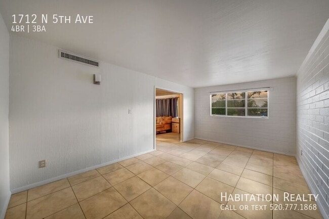 Building Photo - 1712 N 5th Ave