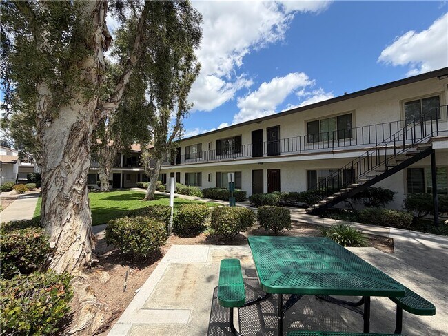 Building Photo - 1330 W Lambert Rd