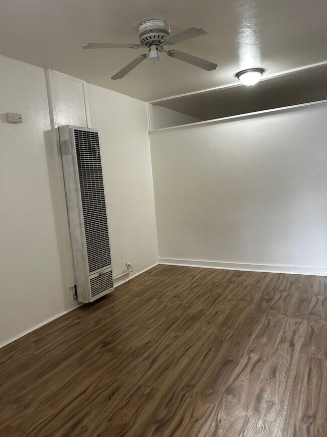 Building Photo - 2726 5th St