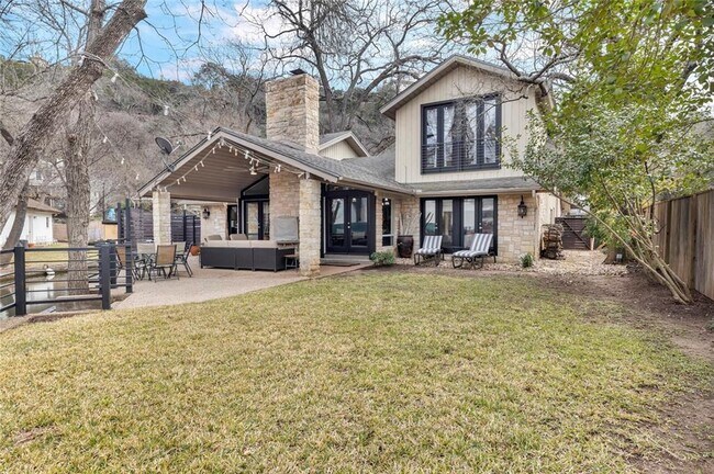 Building Photo - 6702 Elfland Dr
