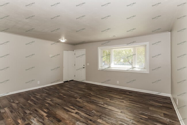 Building Photo - 2950 Aries Ct