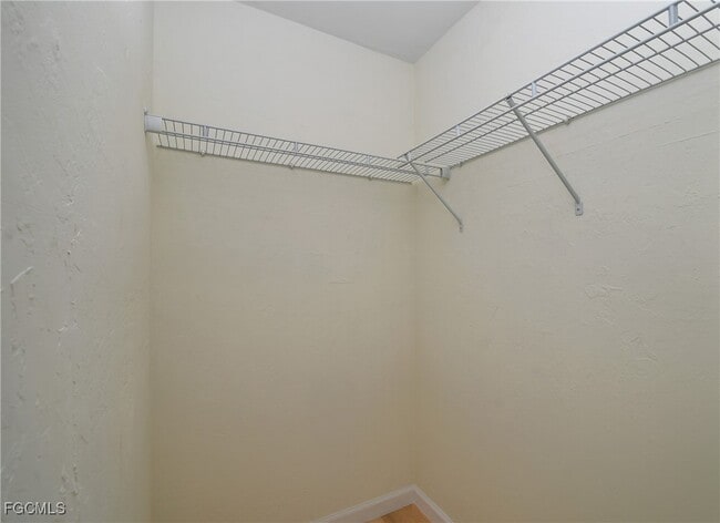 Building Photo - 16 Tangerine Ct