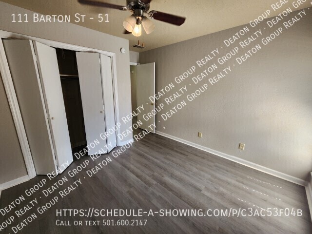 Building Photo - 111 Barton St