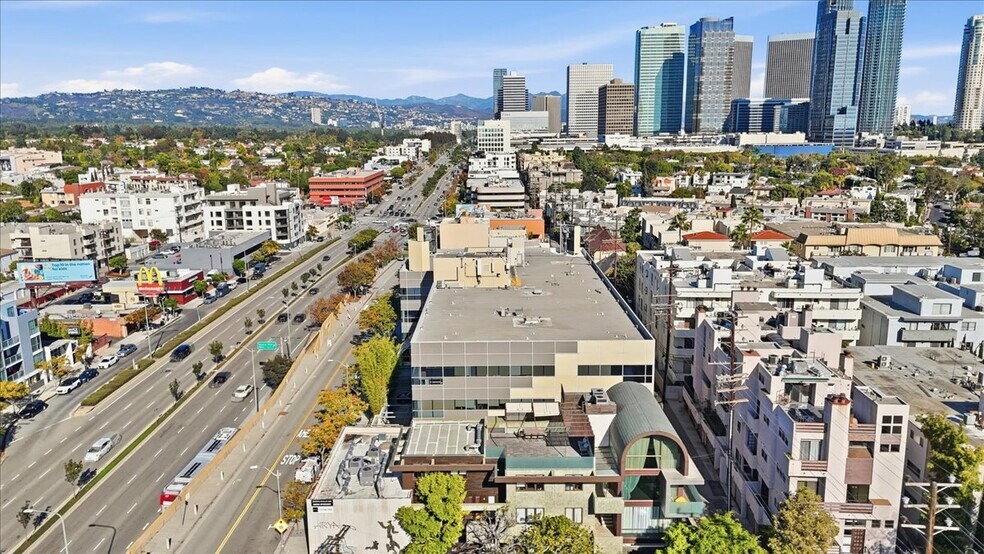 Building Photo - 1820 Prosser Ave