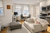 Building Photo - 92 W Cedar St