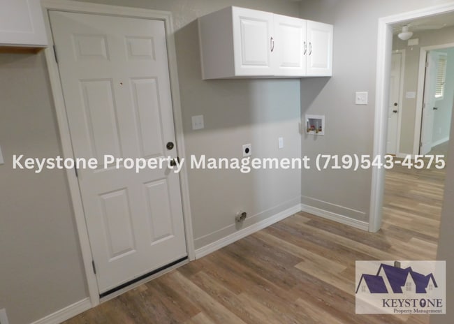 Building Photo - Central Air! Updated 2 Bedroom/1 Bath Rancher - $1,100/$1,650