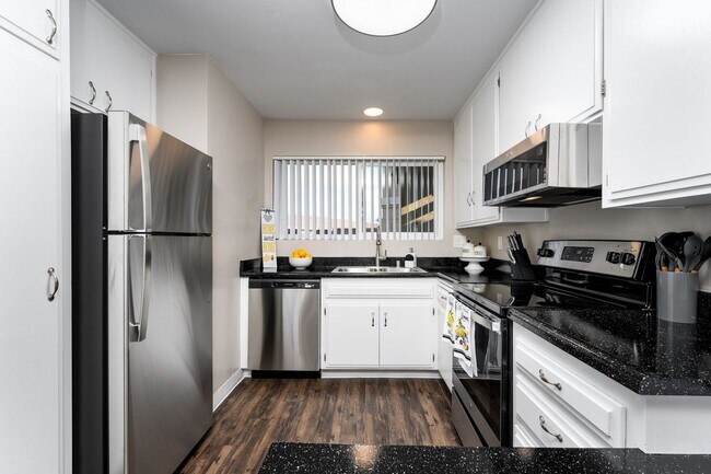 Interior Photo - Greentree Fountain Apartments