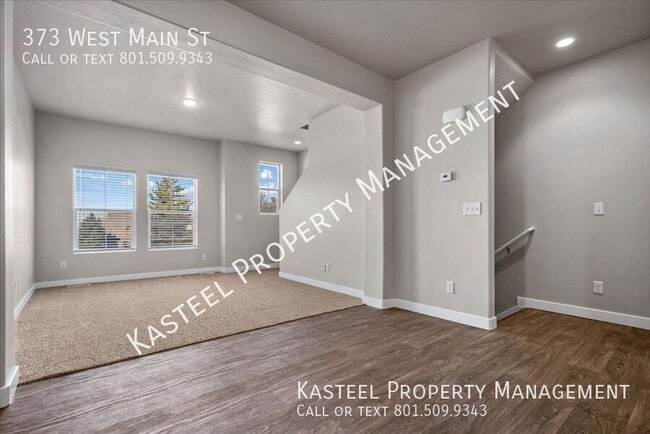 Building Photo - 373 W Main St